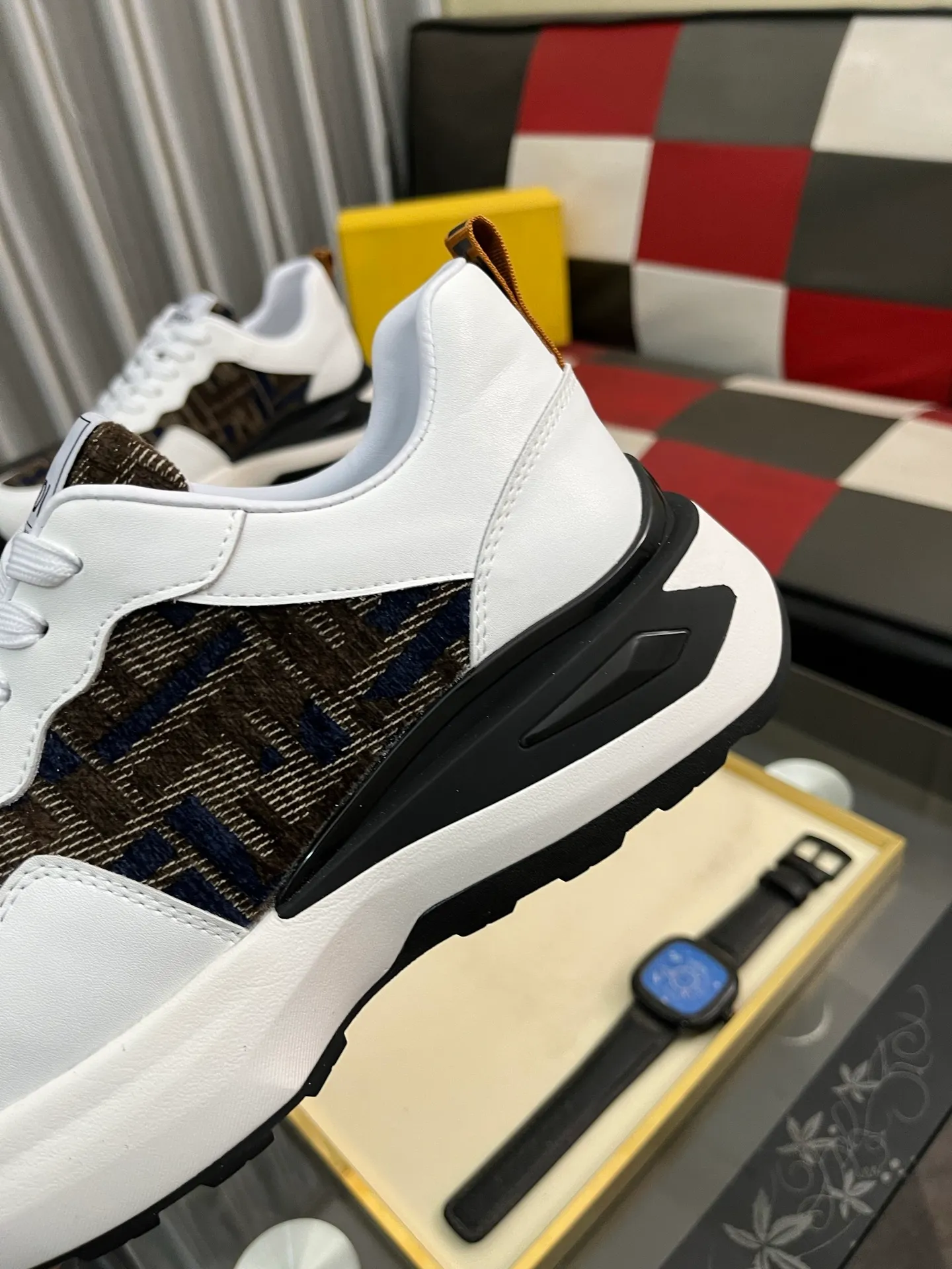 Men's Men's Shoes💰458⌚️⌚️[Fendi] Fendi's latest casual shoes for men! Available at counters simultaneously! A one-to-one replica of the original. All imported official website one-to-one cowhide fabric. The interior is made of top-grade sheepskin, and the original factory-supplied rubber outsole is used. Leading new fashion concepts. Matching code: 38-44. 4️⃣colors available